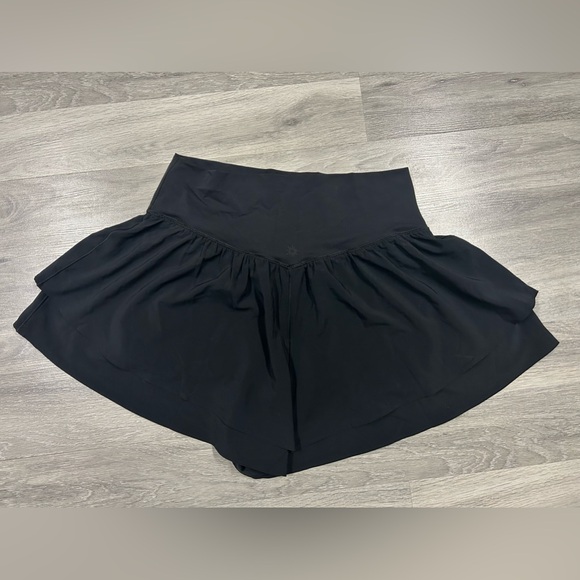 aerie Black Shorts - Picture 4 of 5